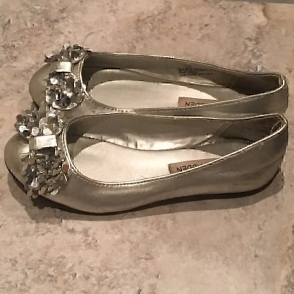Steve Madden Girls size 13 silver sequin bow shoes